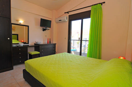 Golden Sunrise Apartments Chrysi Ammoudia Cameră foto