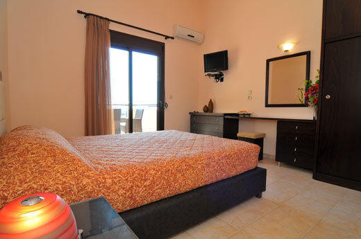 Golden Sunrise Apartments Chrysi Ammoudia Exterior foto